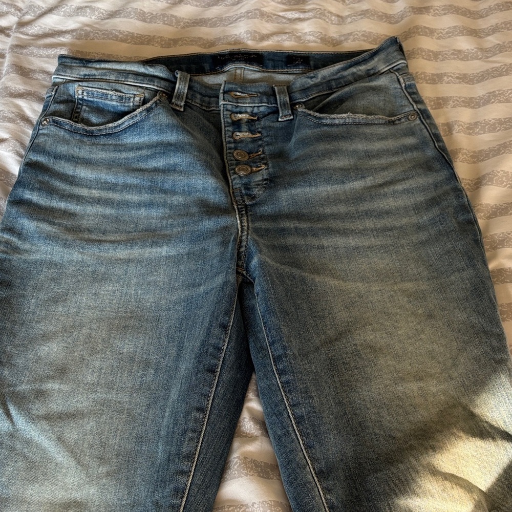 Lucky Brand Light Blue Denim Jeans